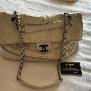 Chanel Cream Quilted Women's Expandable Ligne Flap Bag